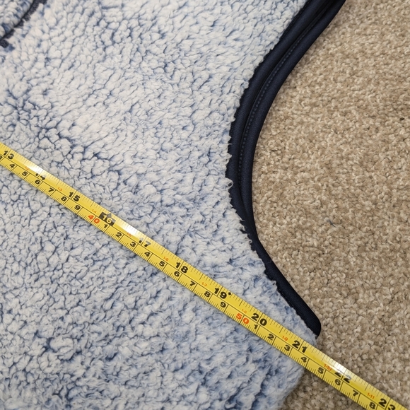 Beautiful Sherpa vest - Picture 9 of 12